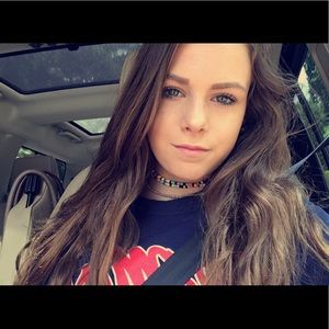 Meet your Posher, Eliza